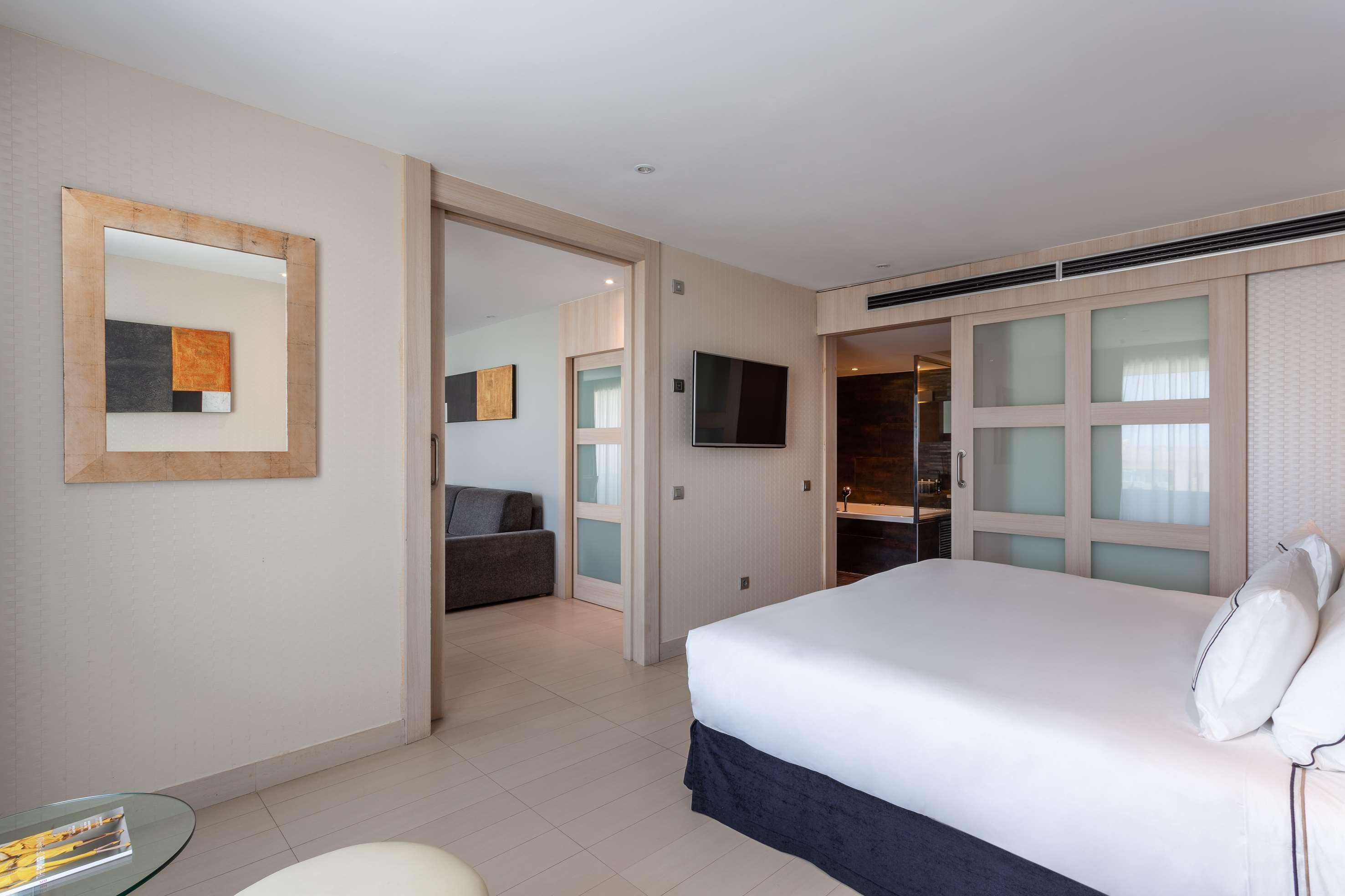 The Level At Melia Sevilla Exterior foto
